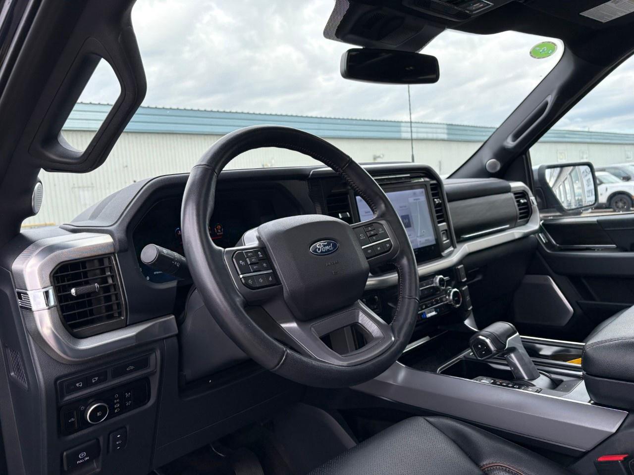 2024 Ford F-150 Lariat 4WD SuperCrew 5.5' Box Photo