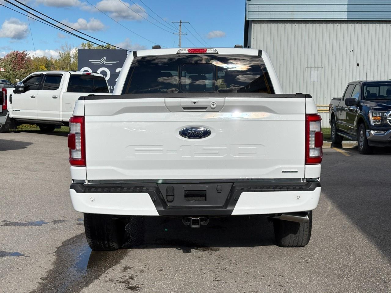 2022 Ford F-150 Lariat 4WD SuperCrew 5.5' Box Photo