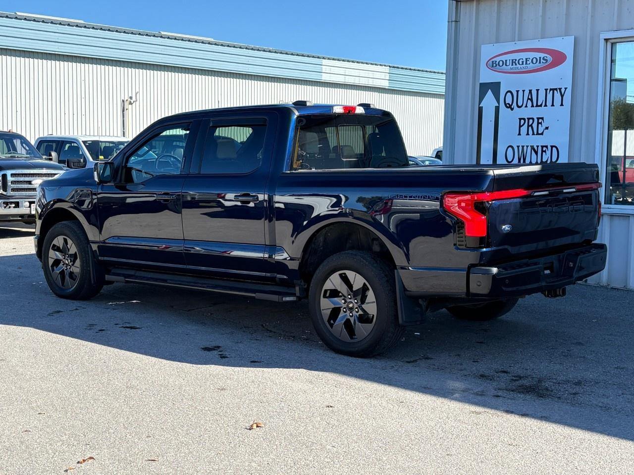 2022 Ford F-150 Lightning Lariat 4WD SuperCrew 5.5' Box Photo