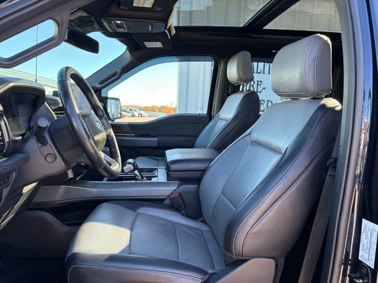 2022 Ford F-150 Lightning Lariat 4WD SuperCrew 5.5' Box Photo