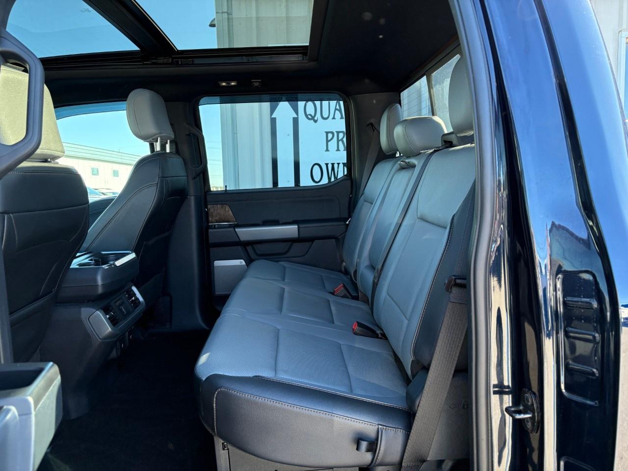 2022 Ford F-150 Lightning Lariat 4WD SuperCrew 5.5' Box Photo