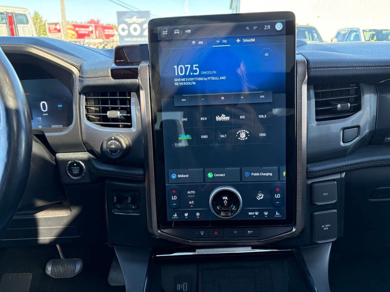 2022 Ford F-150 Lightning Lariat 4WD SuperCrew 5.5' Box Photo