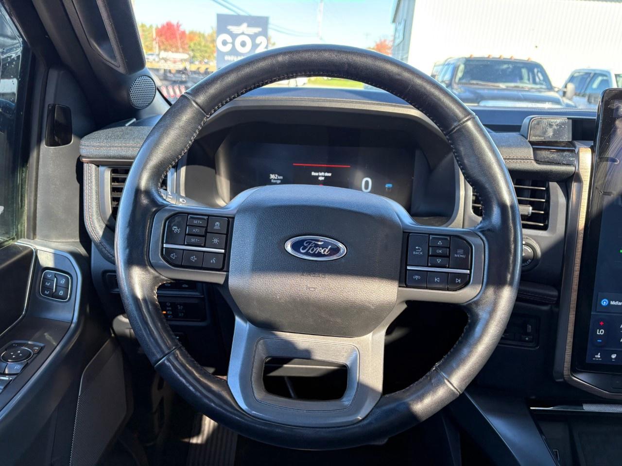 2022 Ford F-150 Lightning Lariat 4WD SuperCrew 5.5' Box Photo