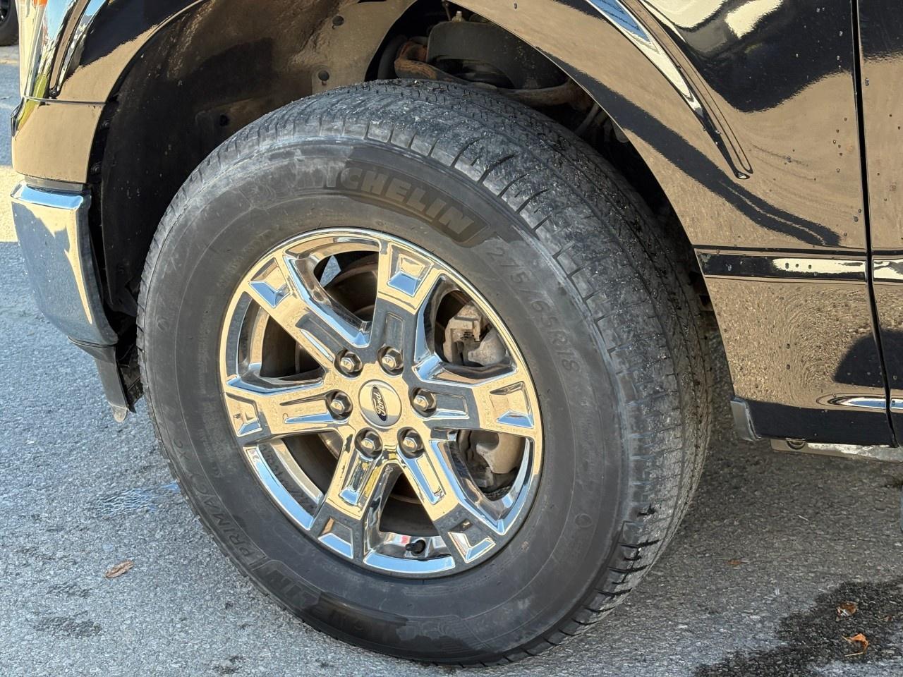 2022 Ford F-150 XLT 4WD SuperCrew 5.5' Box Photo