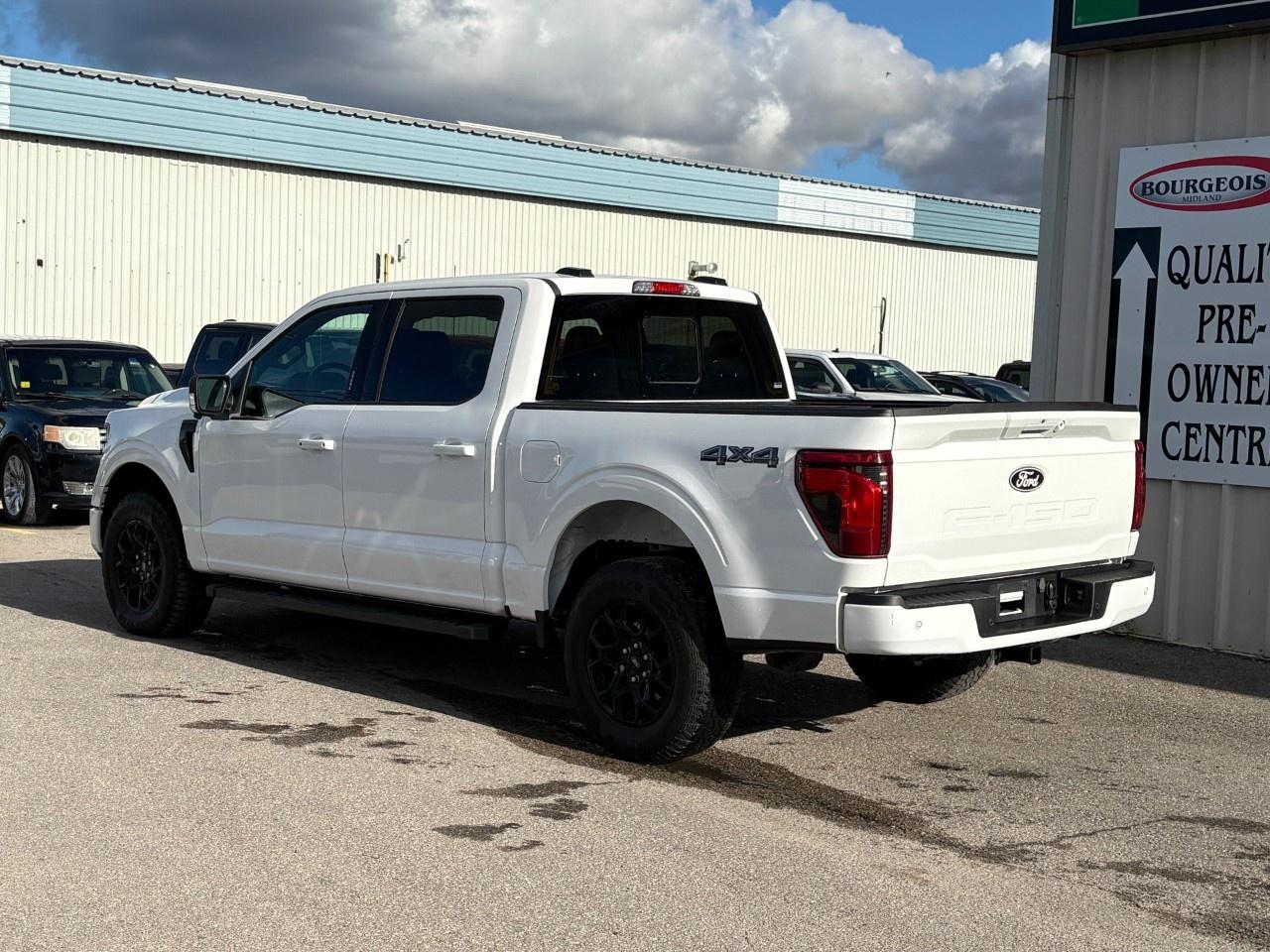 2024 Ford F-150 XLT 4WD SuperCrew 5.5' Box Photo