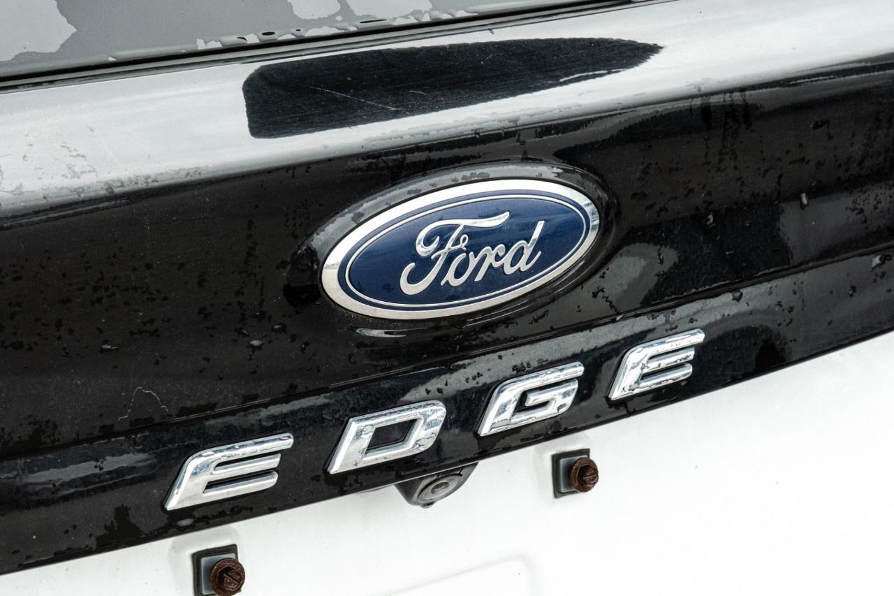 2023 Ford Edge SEL AWD Photo