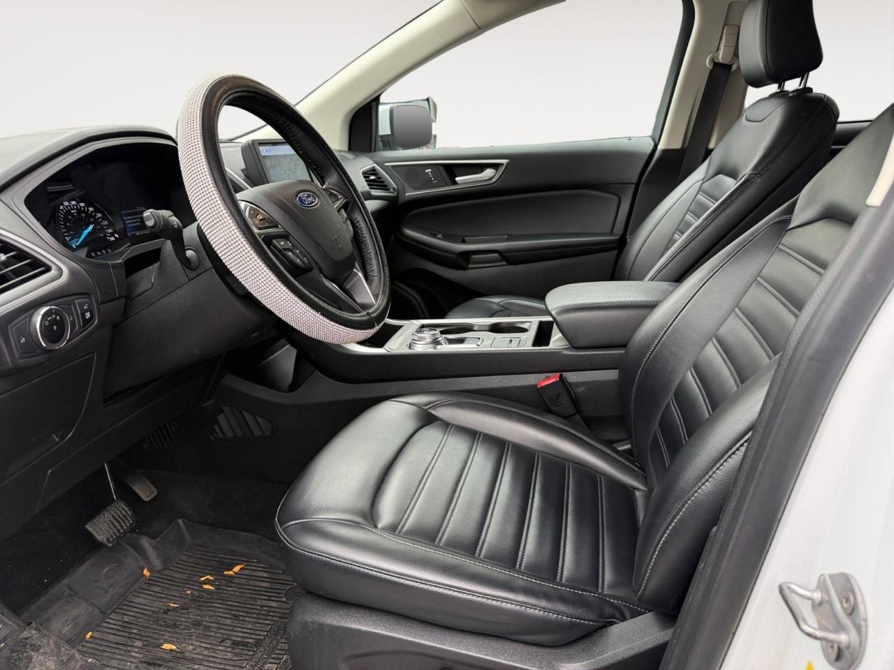 2023 Ford Edge SEL AWD Photo