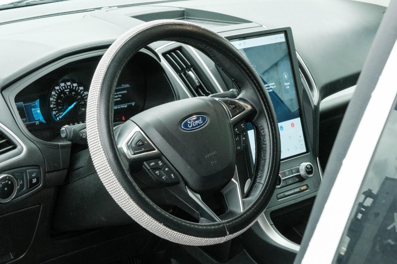 2023 Ford Edge SEL AWD Photo