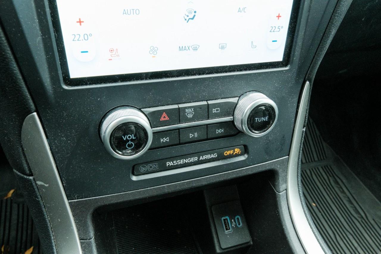 2023 Ford Edge SEL AWD Photo
