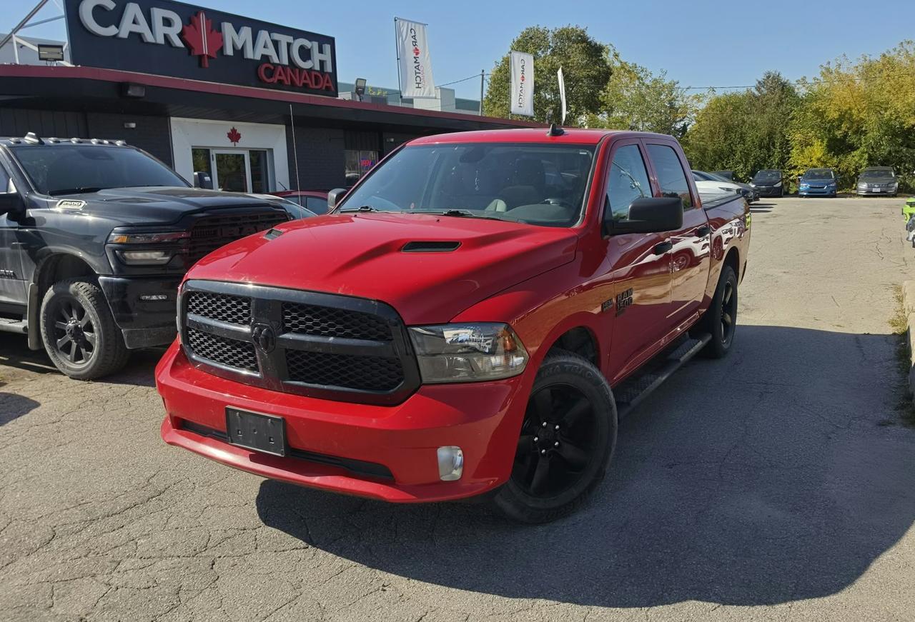 2022 RAM 1500 Classic EXPRESS / 4X4 / 5.7L / HTD SEATS / BLUETOOTH - Photo #1