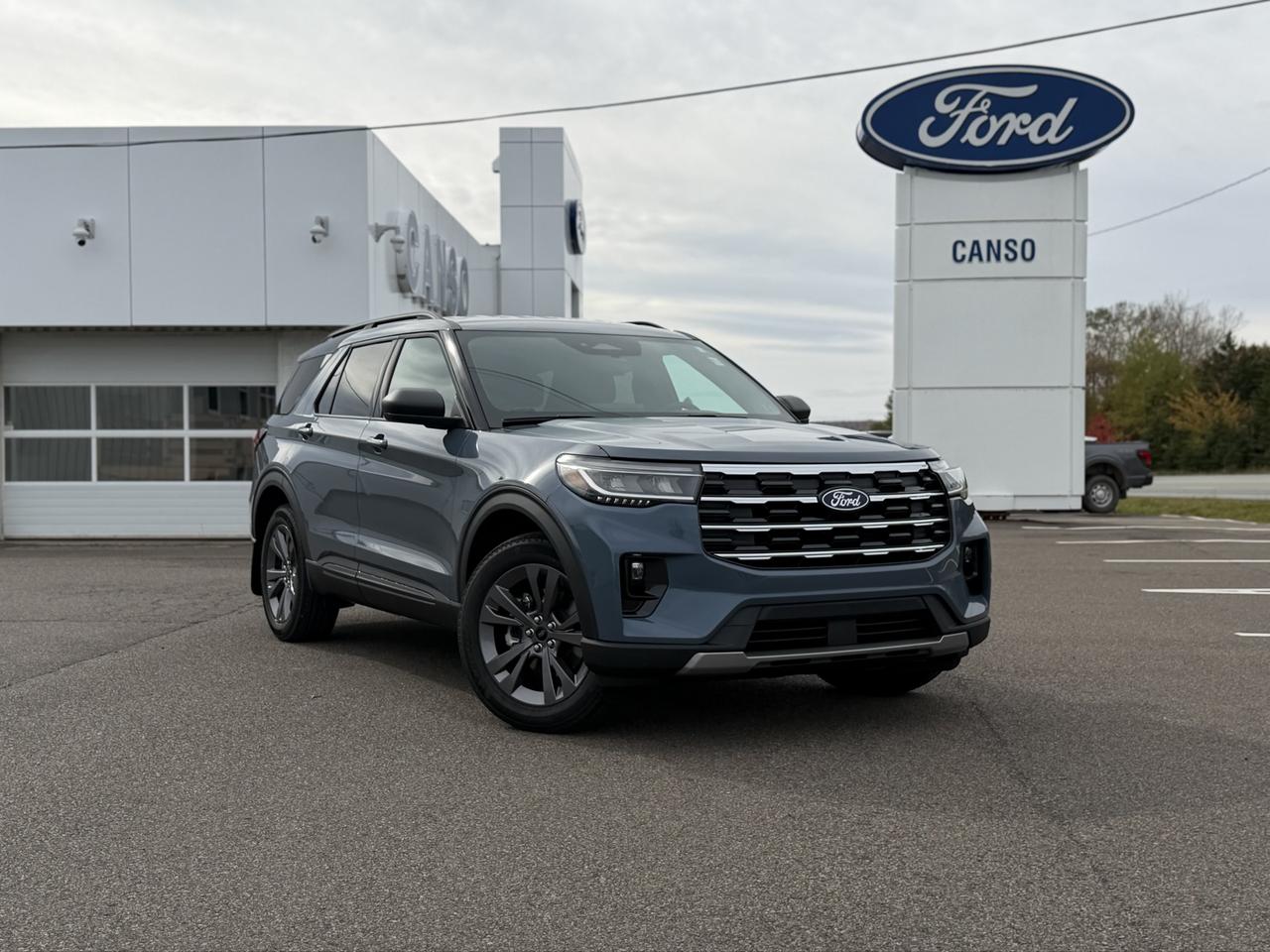 2027 Ford Explorer Active w/200A Pkg 4WD Photo0