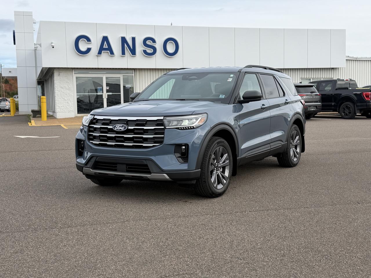 2027 Ford Explorer Active w/200A Pkg 4WD Photo2