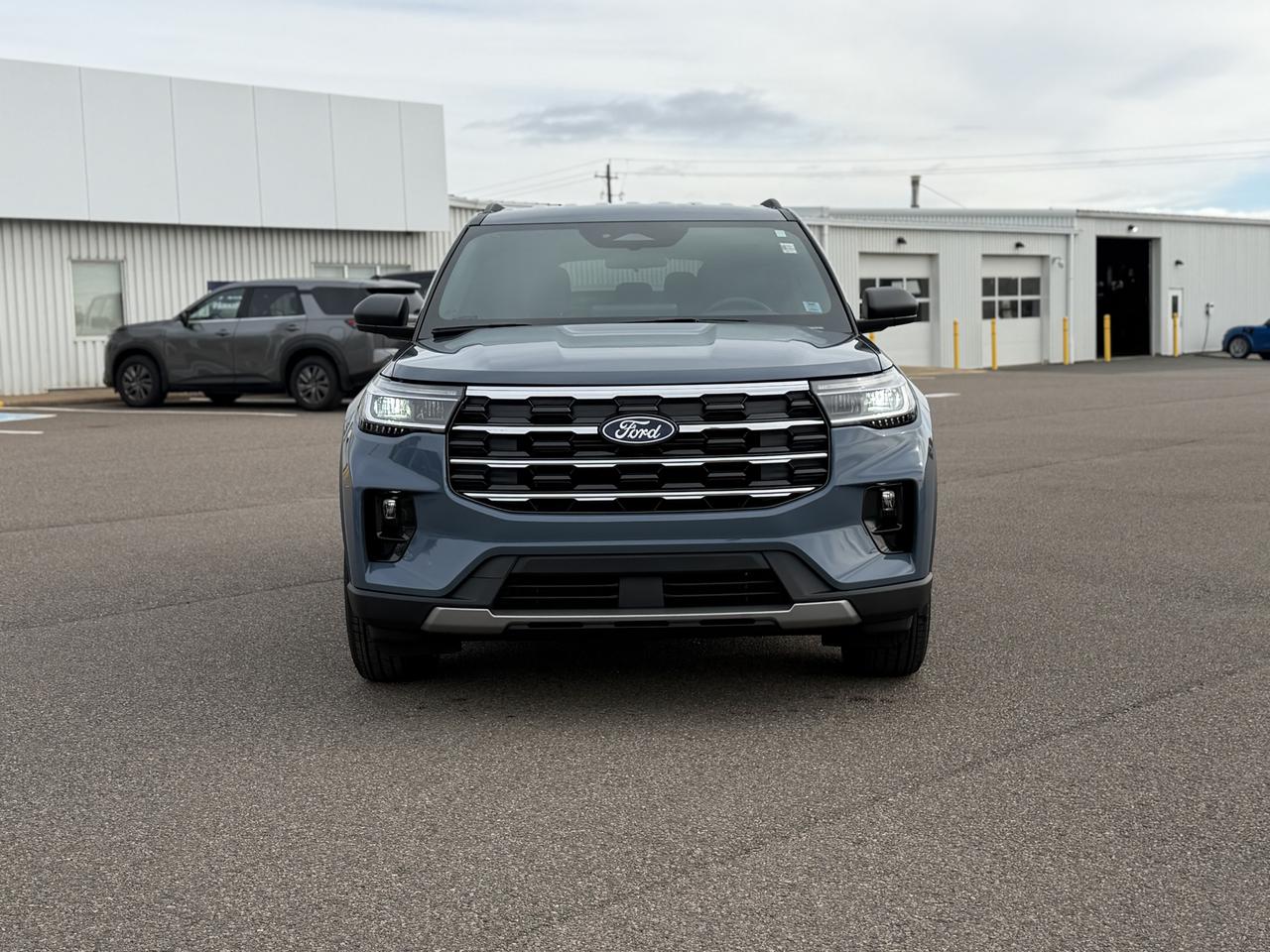 2027 Ford Explorer Active w/200A Pkg 4WD Photo1