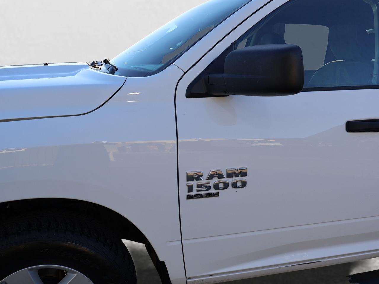 2021 RAM 1500 Classic TRADESMAN CREW 4WD CAMERA BLUETOOTH CRUISE ALLOYS Photo