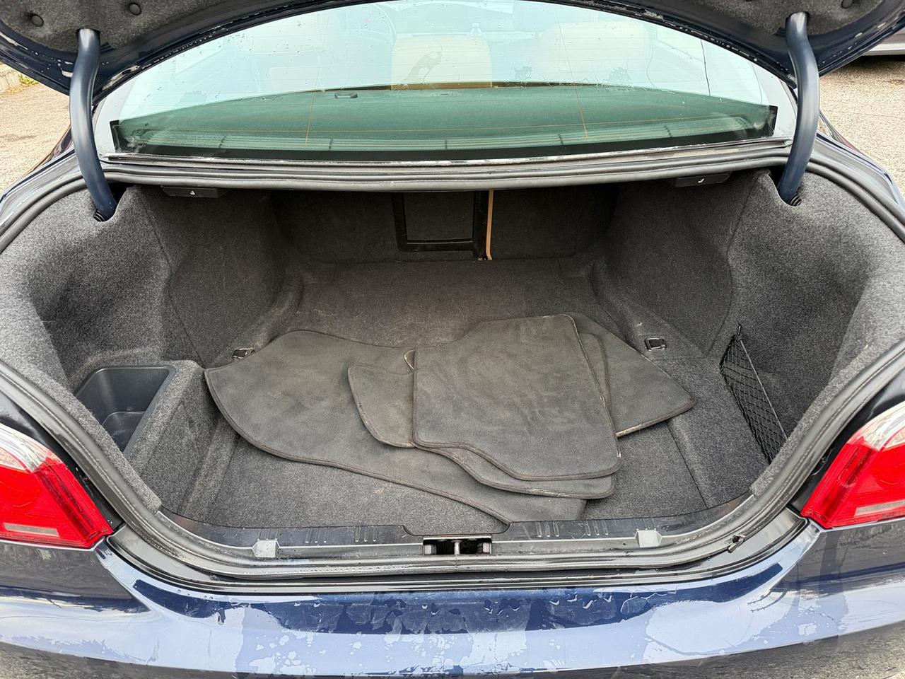 2008 BMW 5 Series 4dr Sdn 528xi AWD Photo