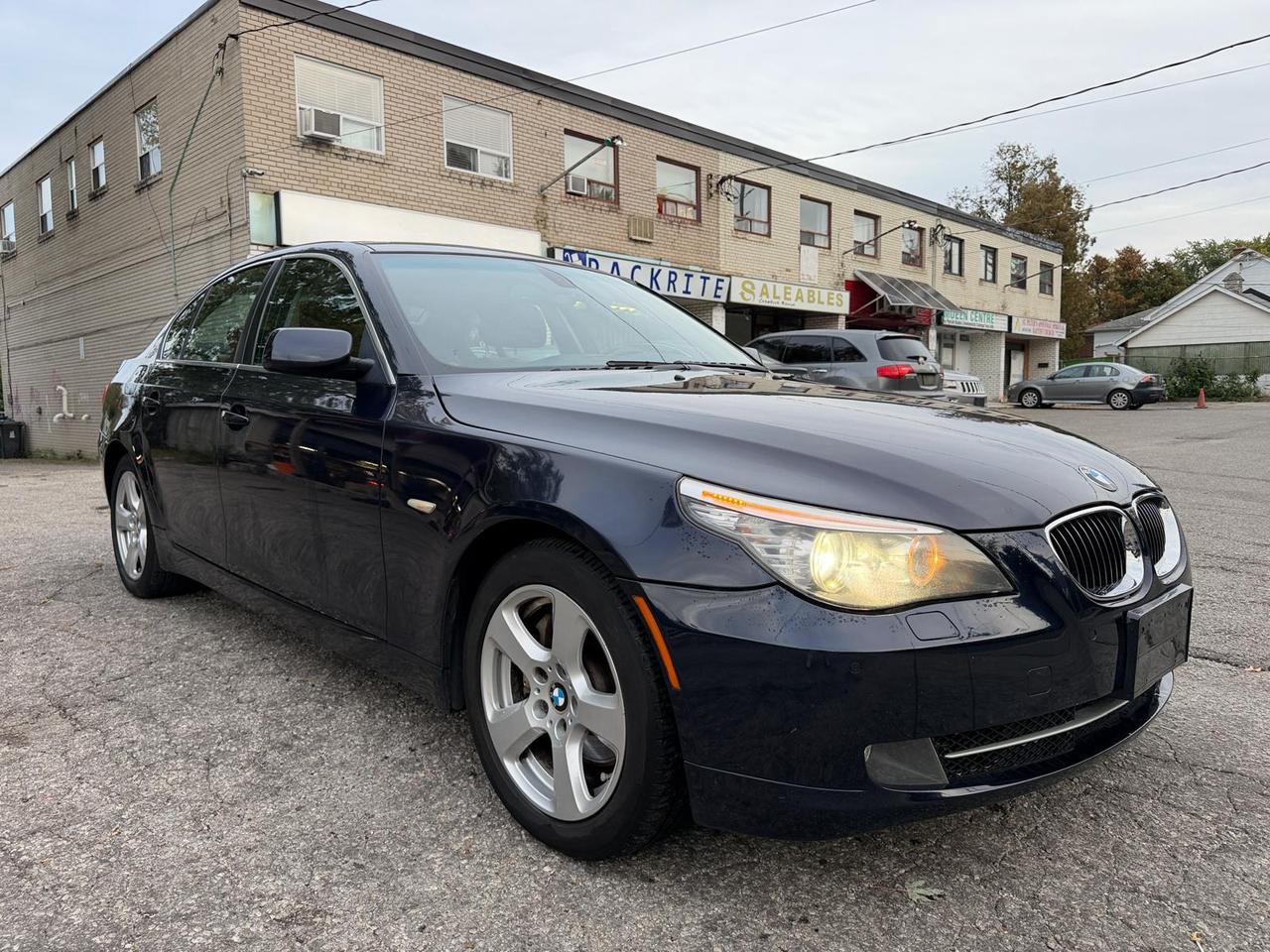 2008 BMW 5 Series 4dr Sdn 528xi AWD Photo