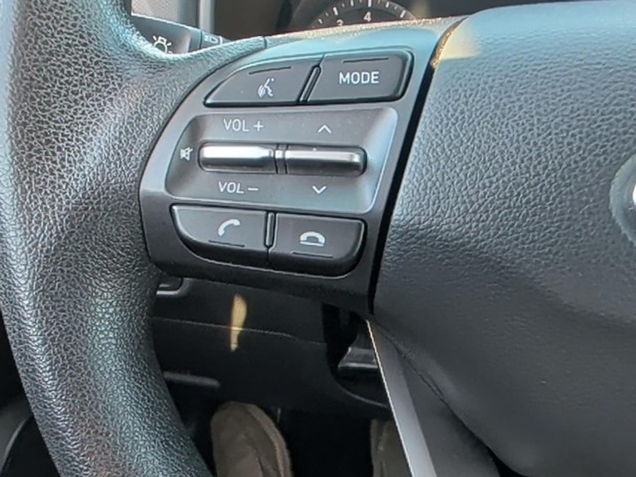 2021 Hyundai KONA Essential Photo