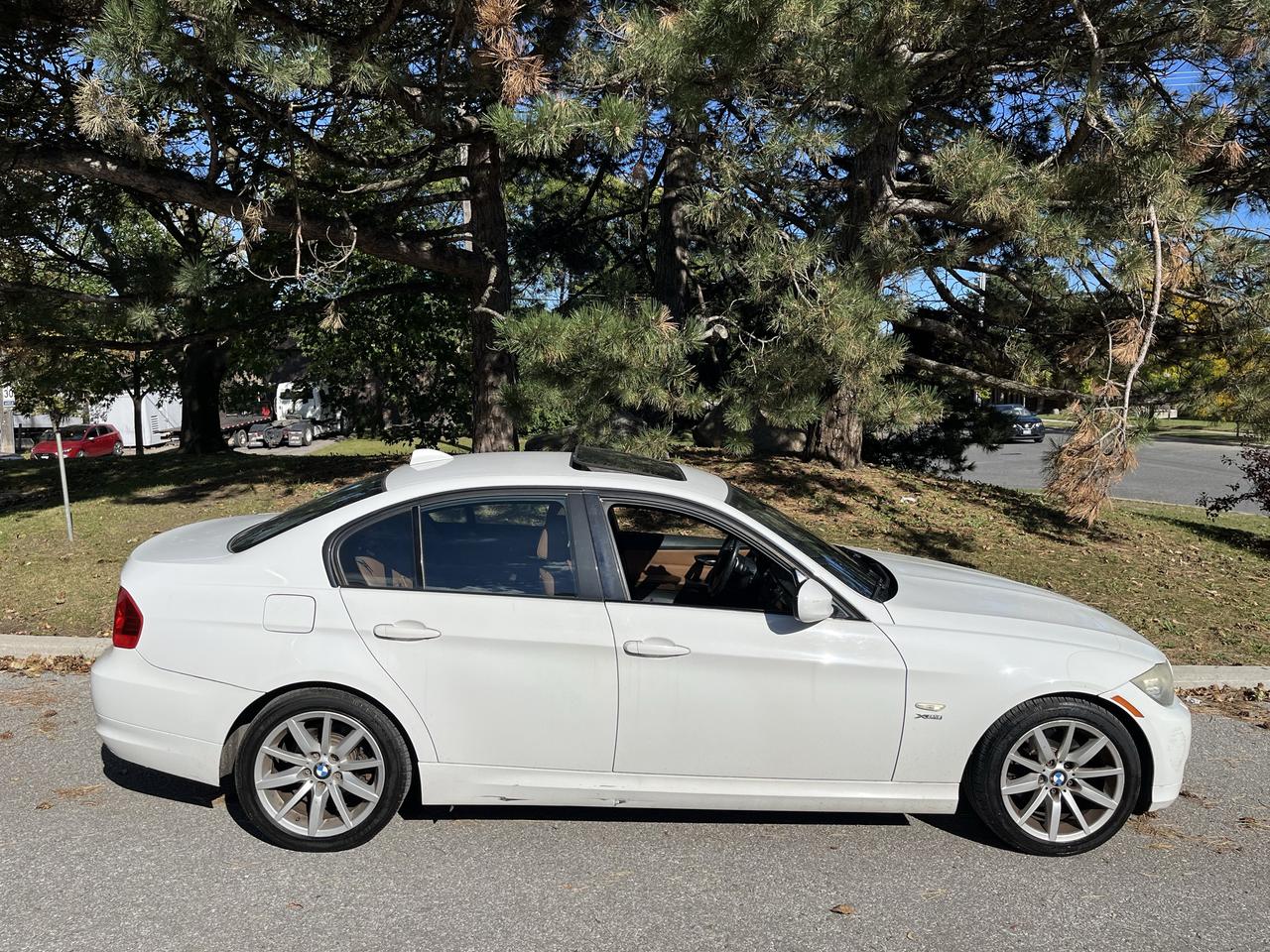 2009 BMW 3 Series 328i xDrive Photo1