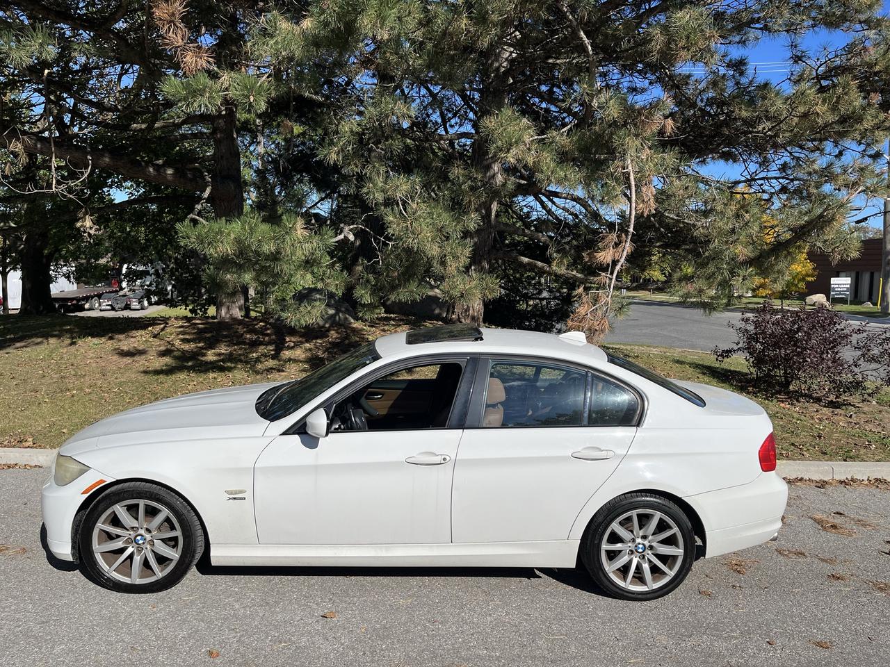 2009 BMW 3 Series 328i xDrive Photo