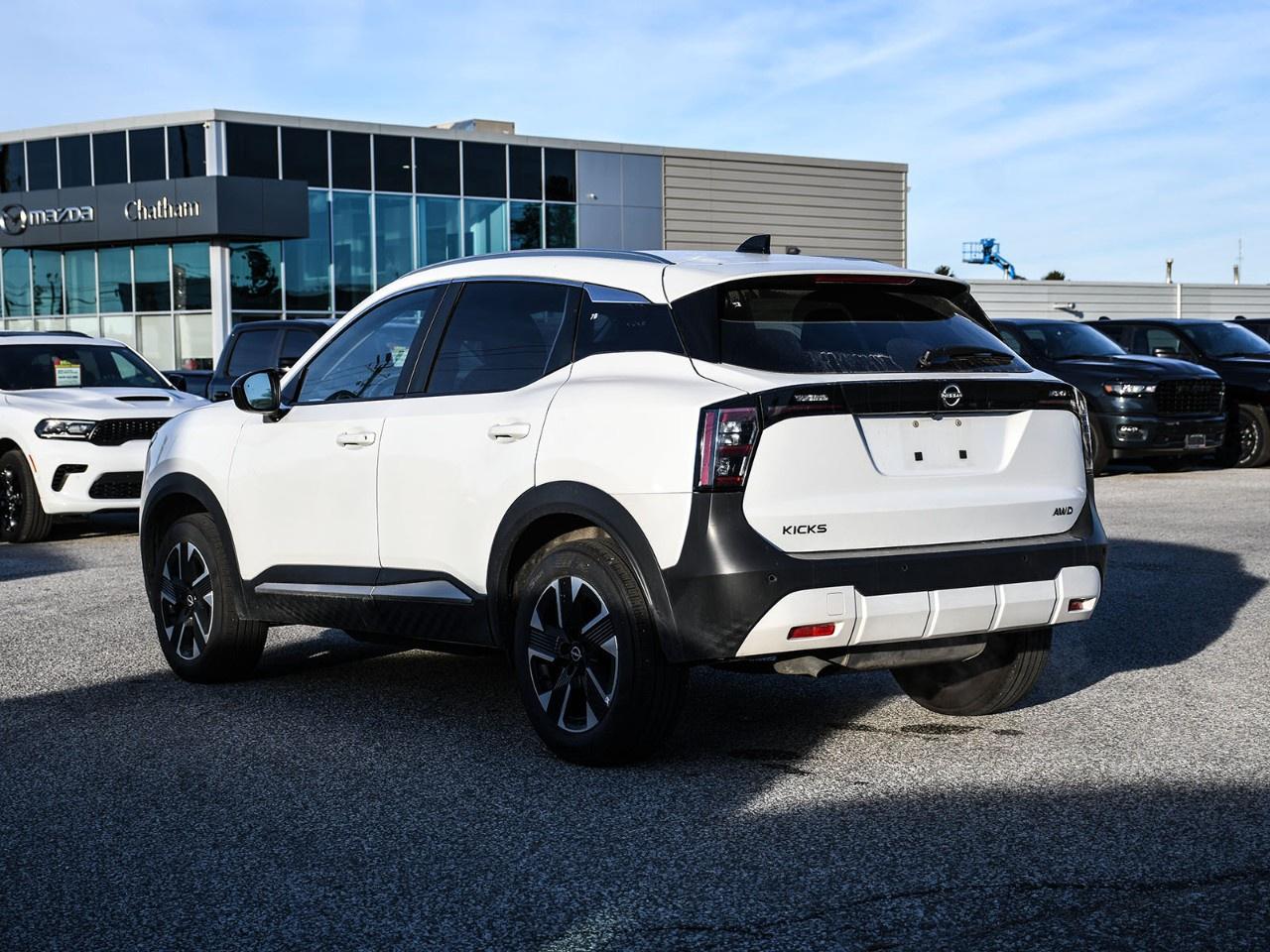 2026 Nissan Kicks SV AWD Photo1
