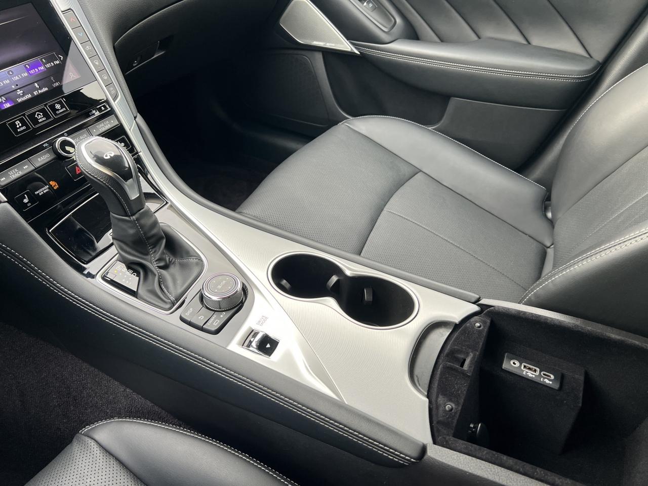 2024 Infiniti Q50 LUXE AWD - One Owner - Navigation System !!! Photo