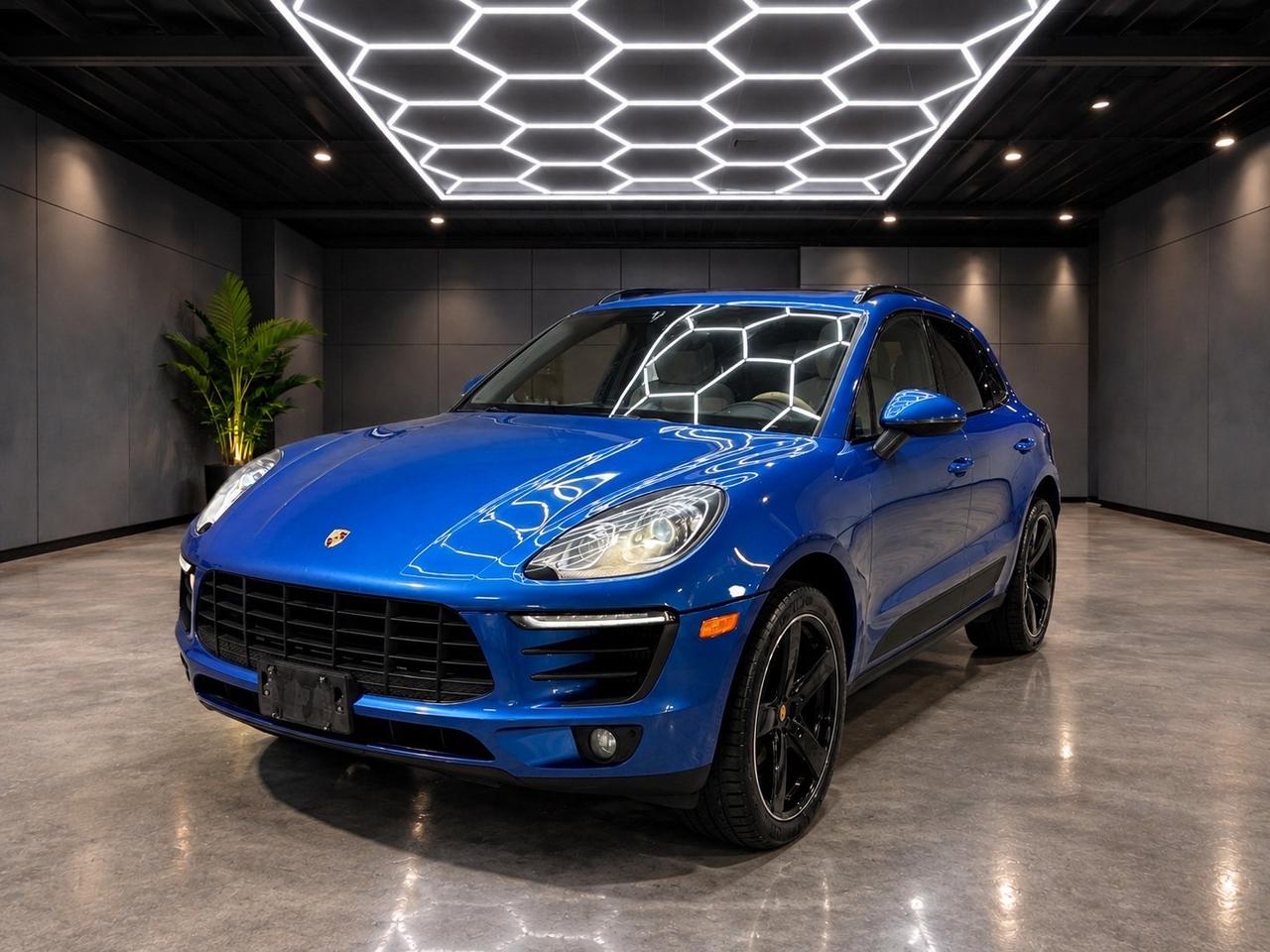 2018 Porsche Macan S AWD Photo2