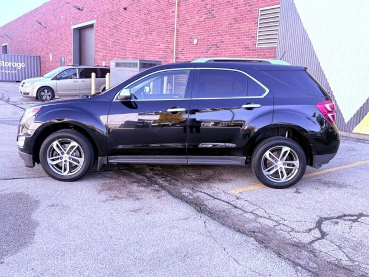 2017 Chevrolet Equinox Premier **LEATHER-ROOF-NAVI-CAMERA-NEW BRAKES-TIRES** Photo