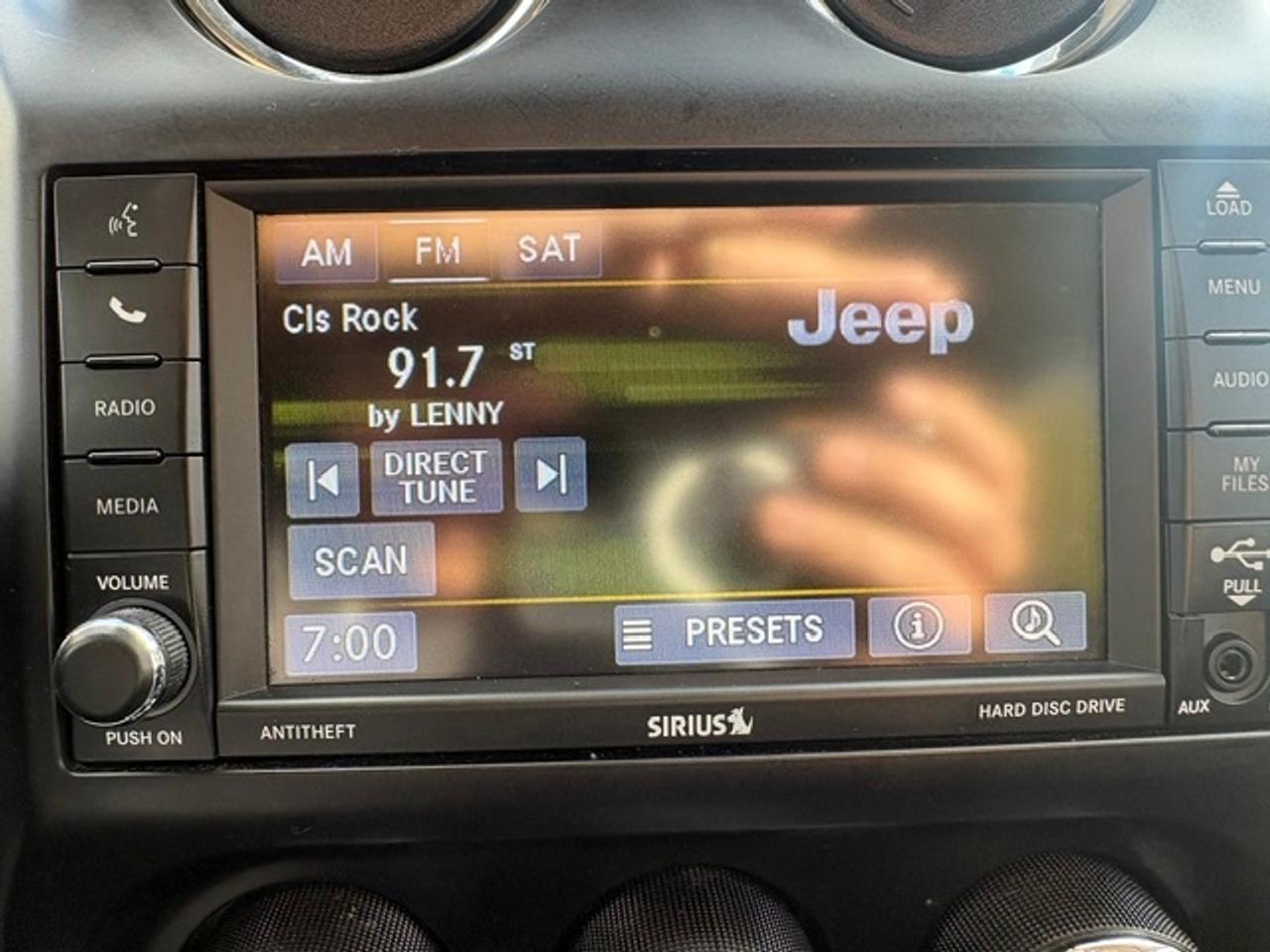 2016 Jeep Compass 4WD SPORT NORTH EDITION ONLY 75KM CERTIFIED-NEW BRAKES-TIRES Photo