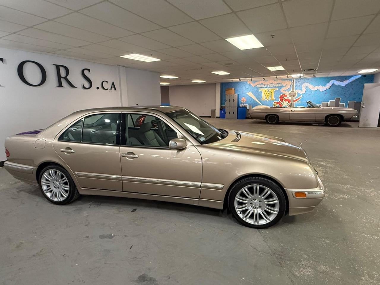 2000 Mercedes-Benz E-Class 4dr Sdn 3.2L Photo2