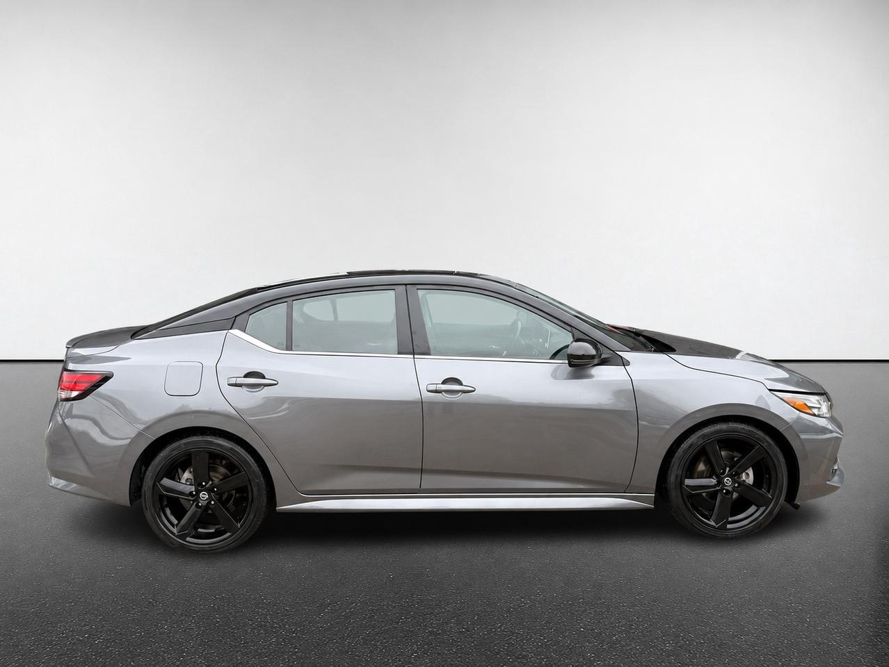 2022 Nissan Sentra SR , MIDNIGHT EDITION Photo4