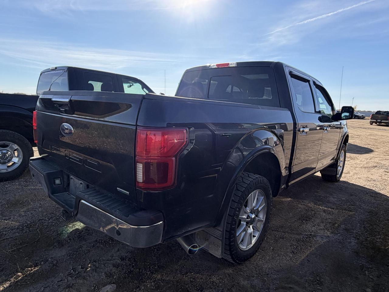 2018 Ford F-150 Lariat Photo4