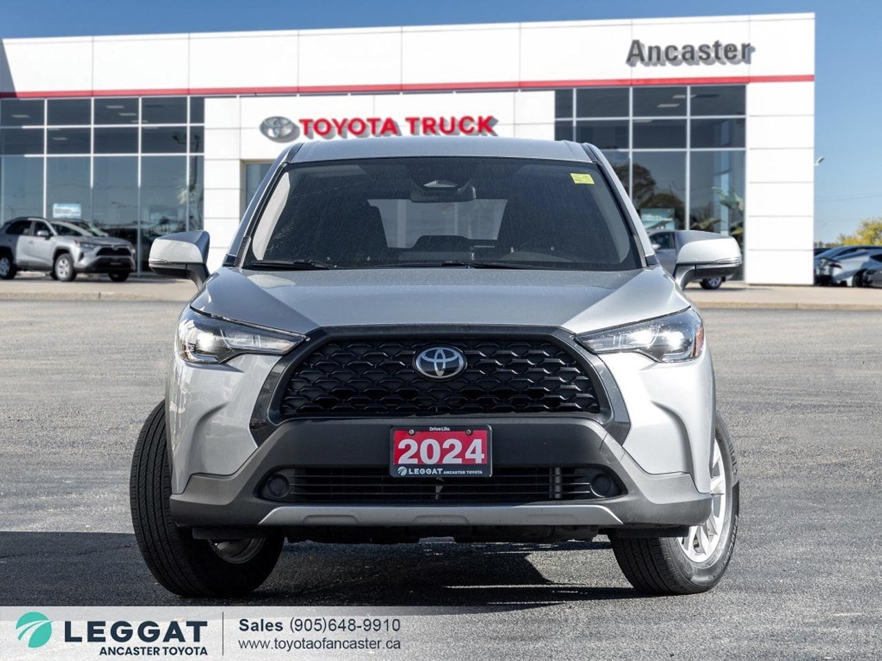 2024 Toyota Corolla Cross LE AWD Photo5