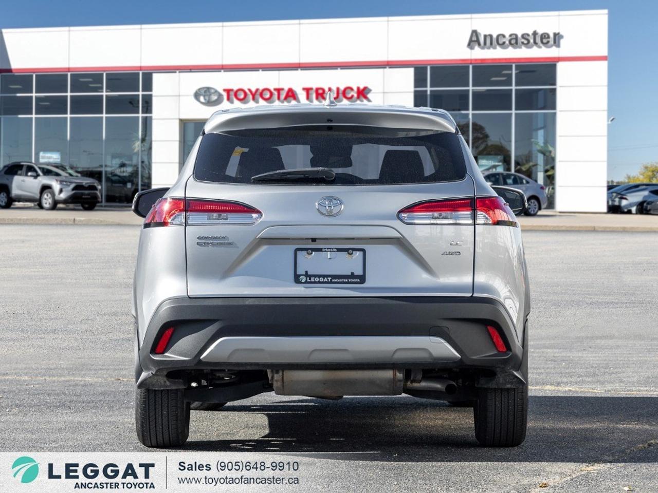 2024 Toyota Corolla Cross LE AWD Photo