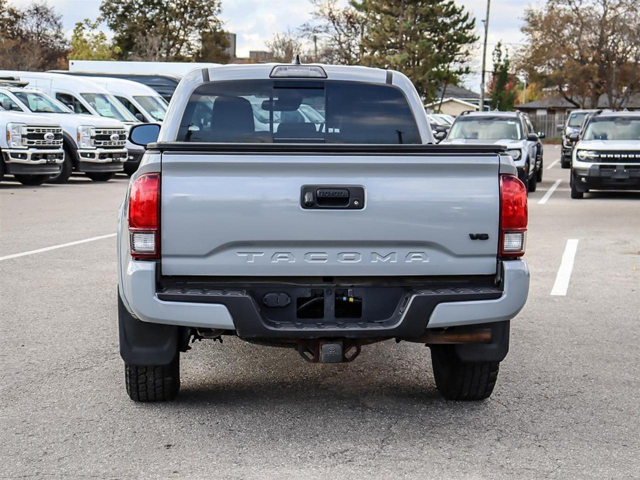 2019 Toyota Tacoma 4x4 Double Cab V6 Auto SR5 Photo4