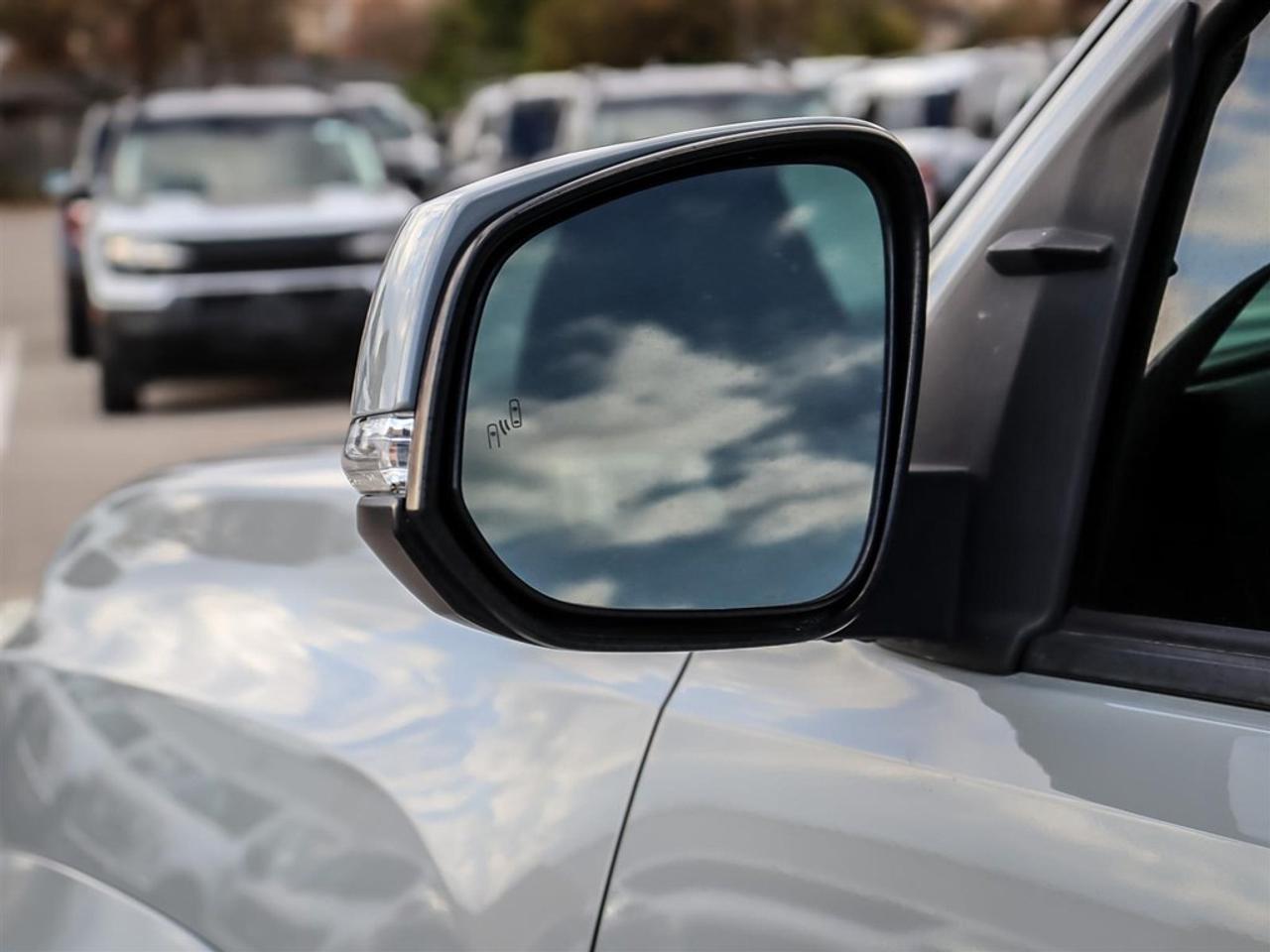 2019 Toyota Tacoma 4x4 Double Cab V6 Auto SR5 Photo