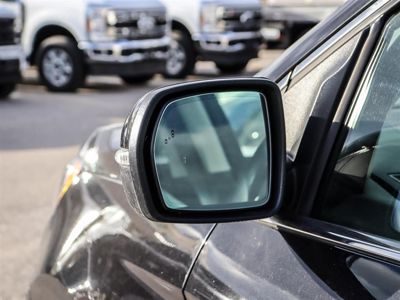 2019 Ford Edge Titanium AWD Photo