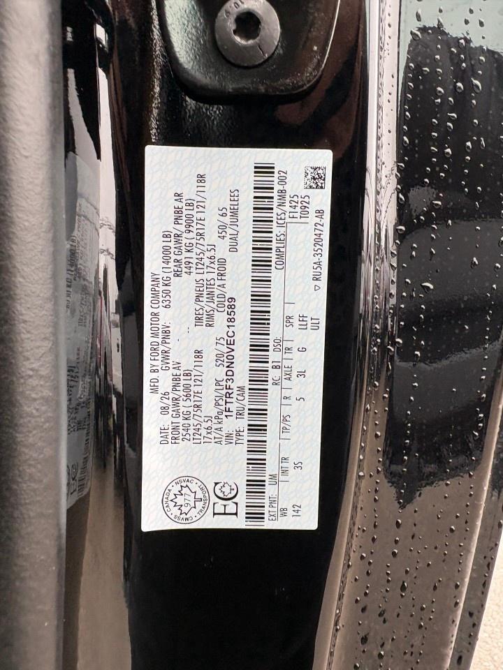 2027 Ford F-350 Super Duty DRW XLT 4WD Reg Cab 8' Box Photo