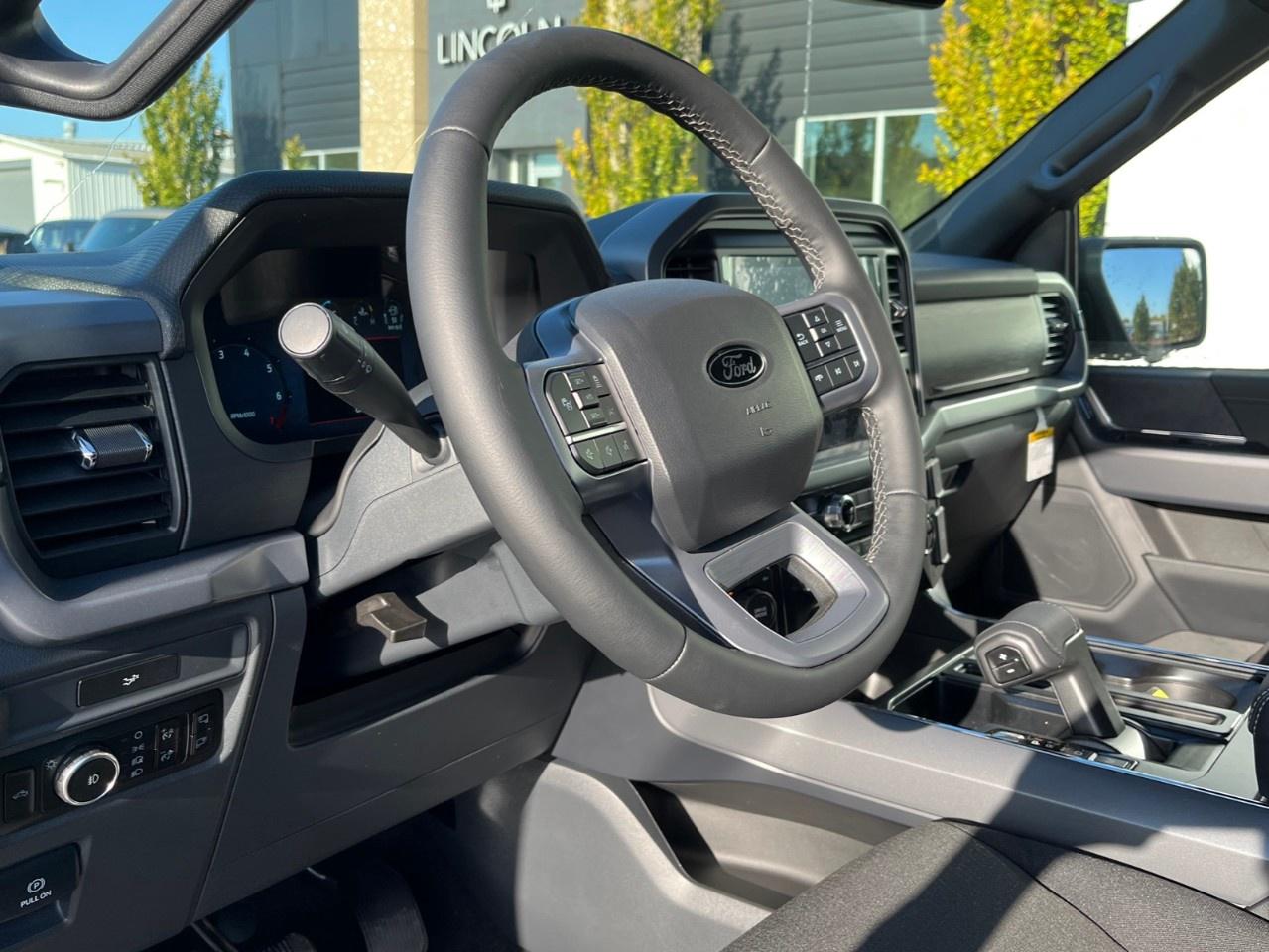 2026 Ford F-150 XLT 4WD SuperCrew 5.5' Box Photo