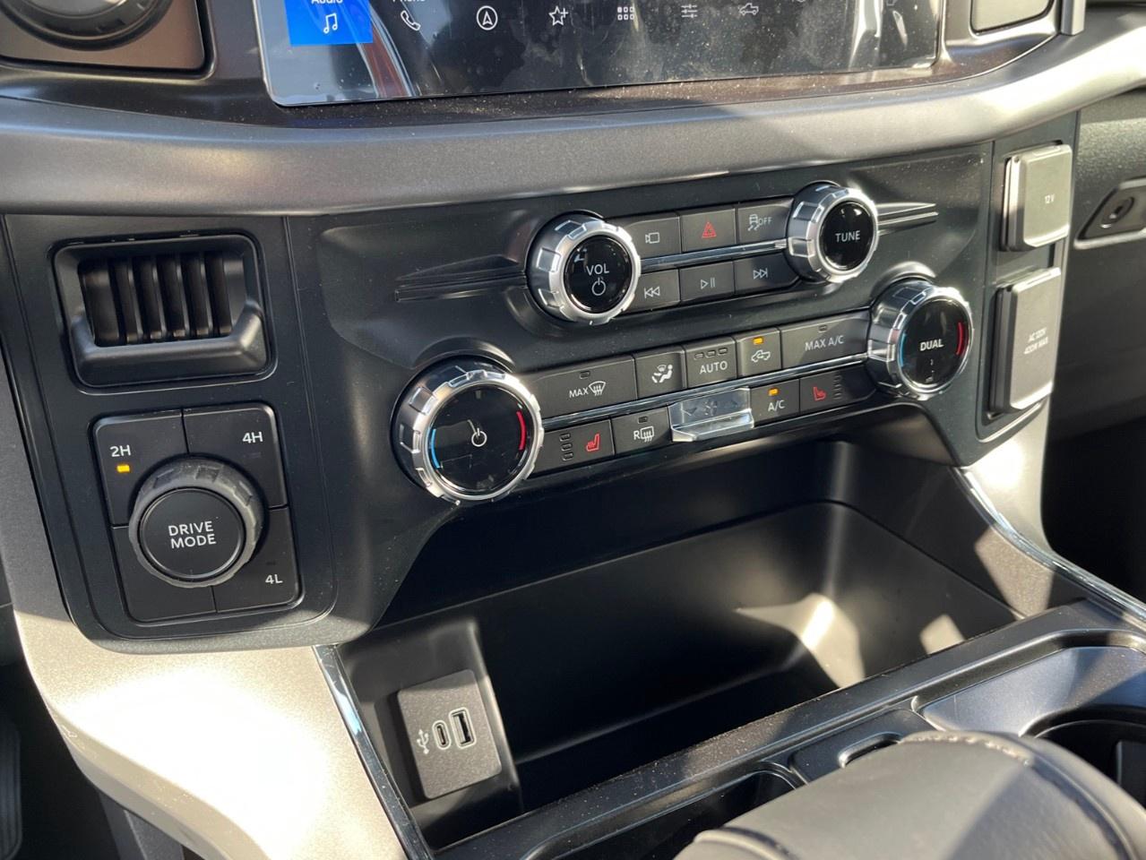 2026 Ford F-150 XLT 4WD SuperCrew 5.5' Box Photo