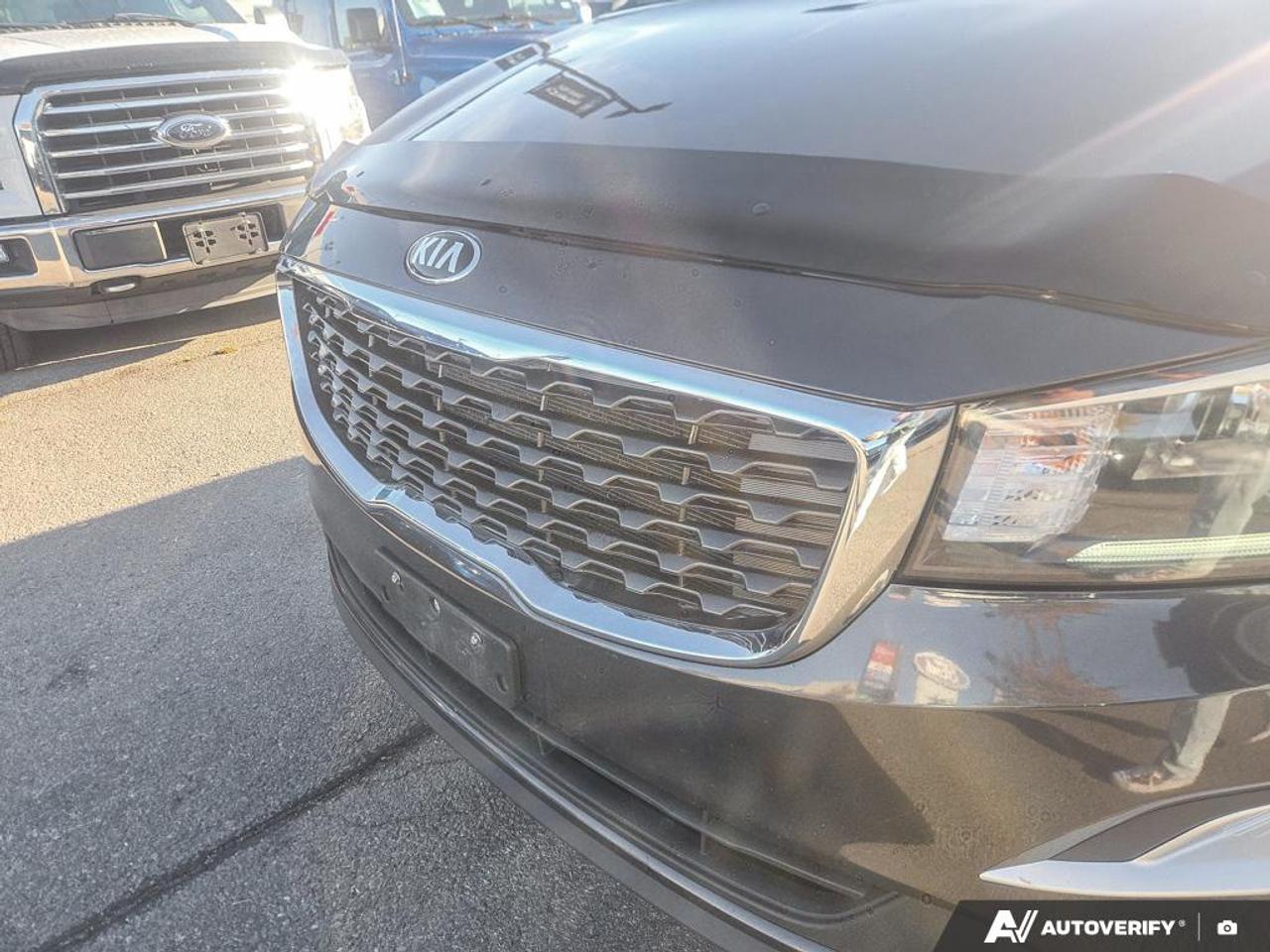 2019 Kia Sedona LX 7 PASSENGER | NO ACCIDENTS! | NO ADMIN FEES Photo