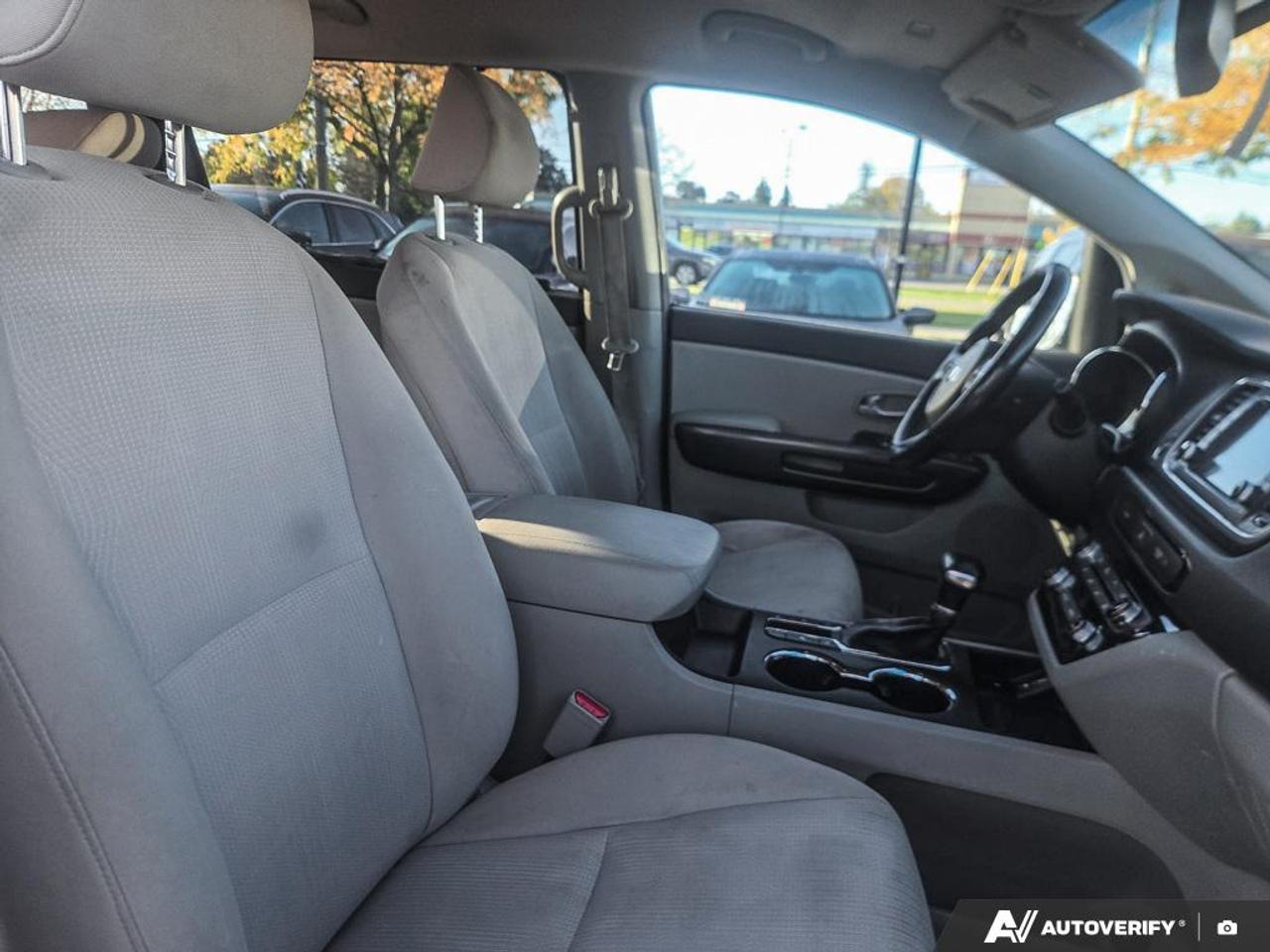 2019 Kia Sedona LX 7 PASSENGER | NO ACCIDENTS! | NO ADMIN FEES Photo