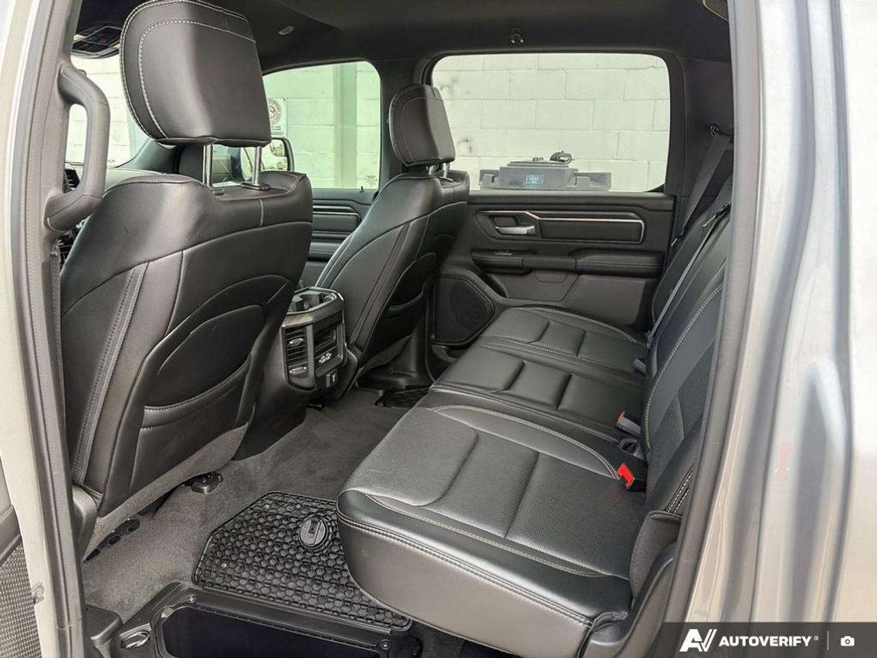 2024 RAM 1500 Sport CREW CAB | HEMI V8 | 20IN WHEELS Photo