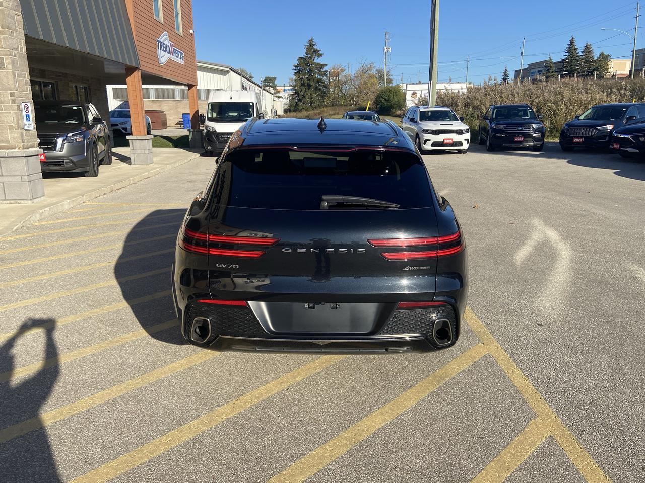2025 Genesis GV70 2.5T Advanced AWD Photo