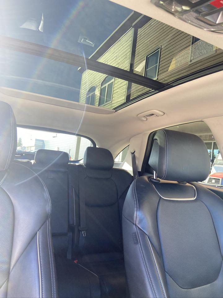 2025 Genesis GV70 2.5T Advanced AWD Photo