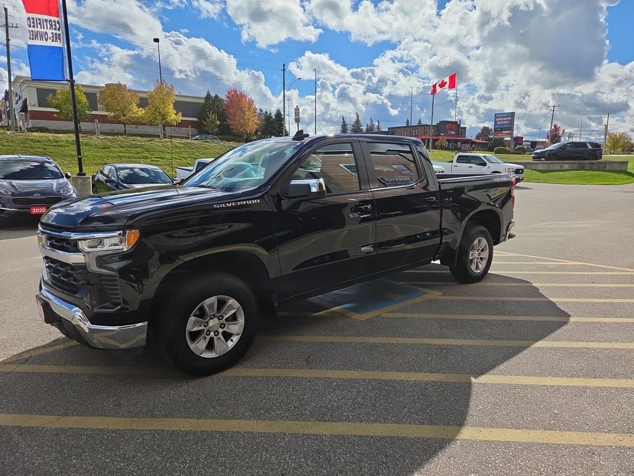 2026 Chevrolet Silverado 1500 4WD Crew Cab 147" LT Photo1