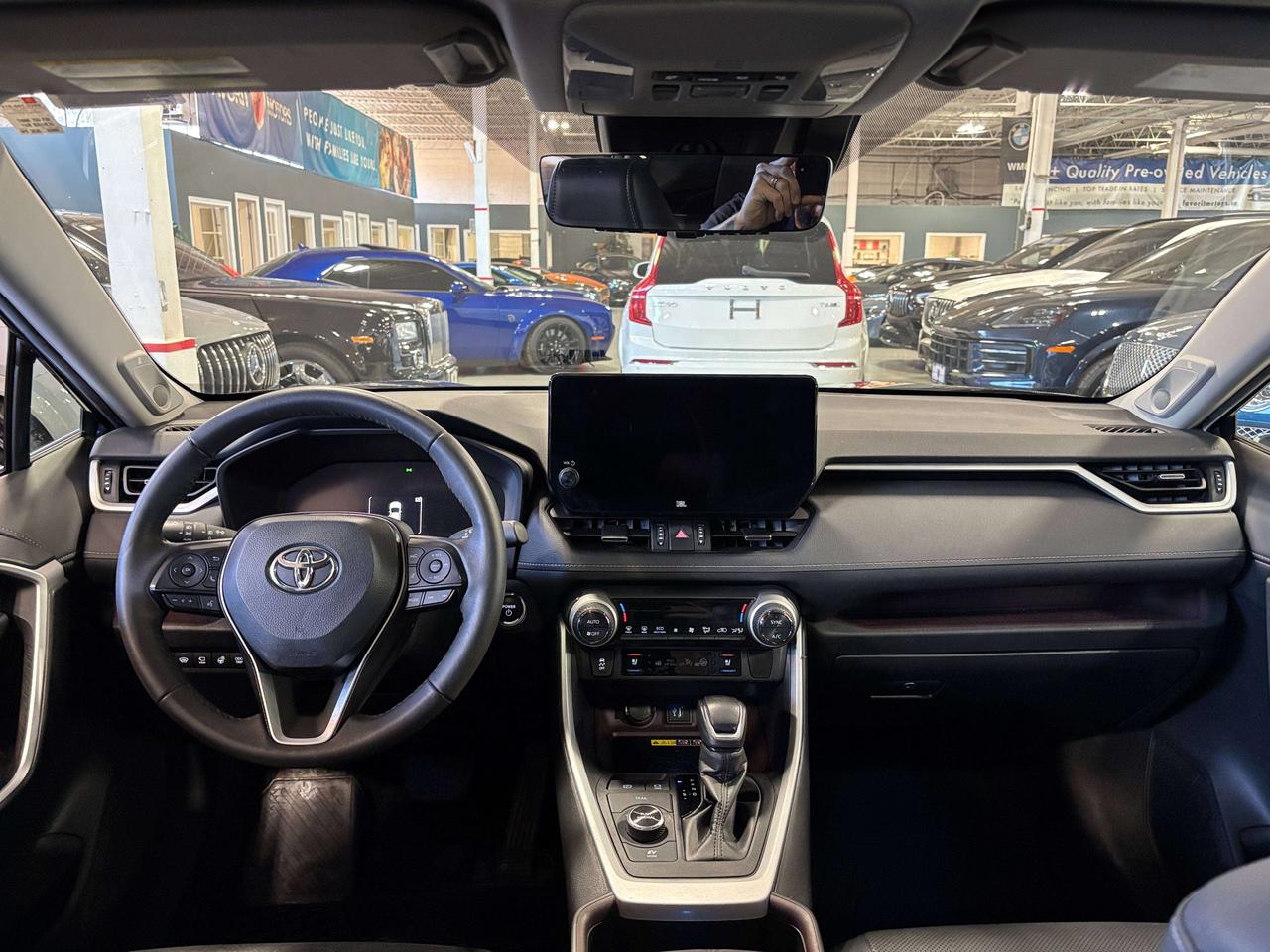 2024 Toyota RAV4 Hybrid Limited|AWD|HEATEDCOOLEDSEATS|SUNROOF|JBL|+ Photo