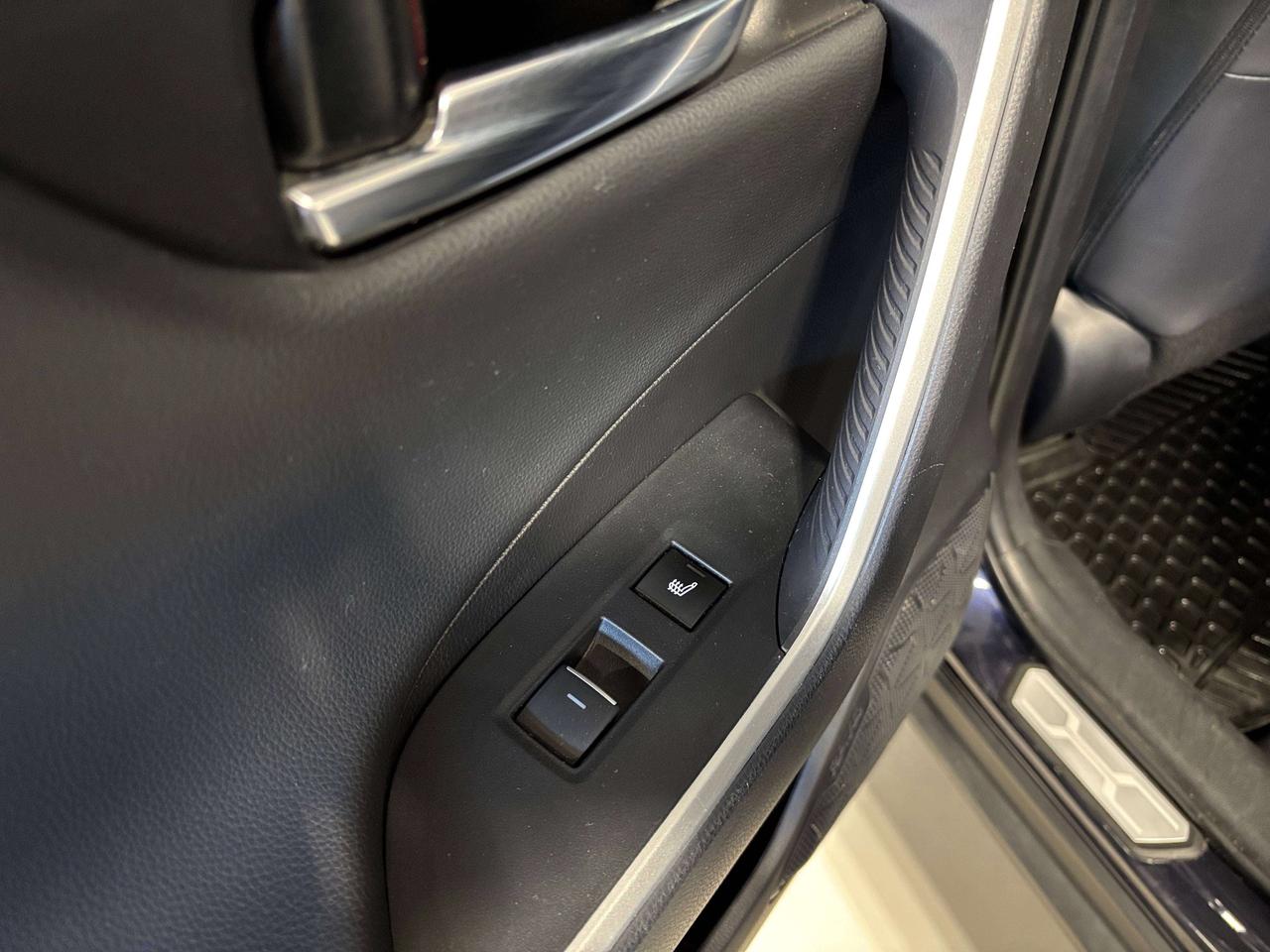 2024 Toyota RAV4 Hybrid Limited|AWD|HEATEDCOOLEDSEATS|SUNROOF|JBL|+ Photo