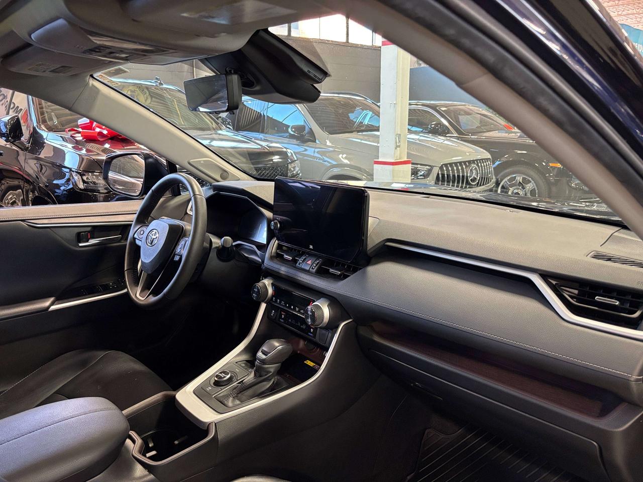2024 Toyota RAV4 Hybrid Limited|AWD|HEATEDCOOLEDSEATS|SUNROOF|JBL|+ Photo