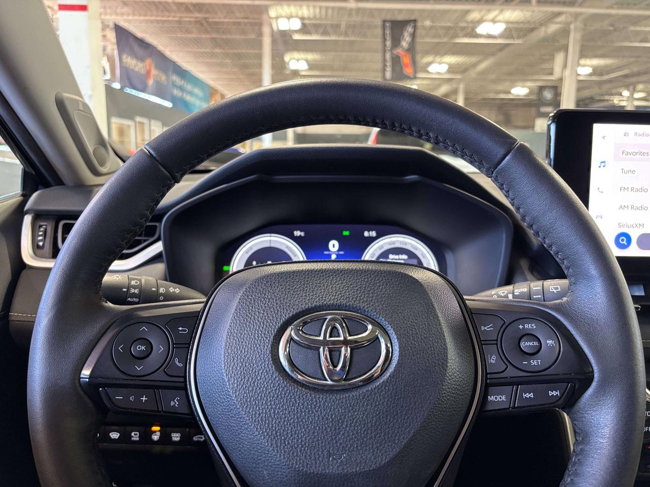 2024 Toyota RAV4 Hybrid Limited|AWD|HEATEDCOOLEDSEATS|SUNROOF|JBL|+ Photo