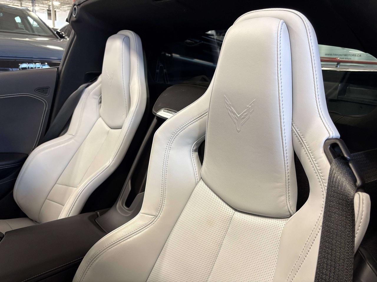 2022 Chevrolet Corvette 1LT|RWD|NAV|BOSE|TARGA|PDR|REARWING|FRONTLIP|ZMODE Photo
